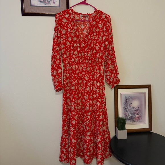 Black Tape Women’s Red Flowy Faux Wrap Midi Dress - Picture 2 of 8